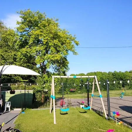 Апартаменты Neue Doppelhaushaelfte Mit Terrasse, Balkon Und Garten Ремшейд