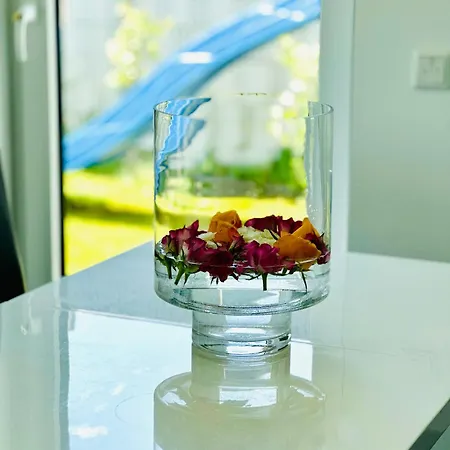 Neue Doppelhaushaelfte Mit Terrasse, Balkon Und Garten *