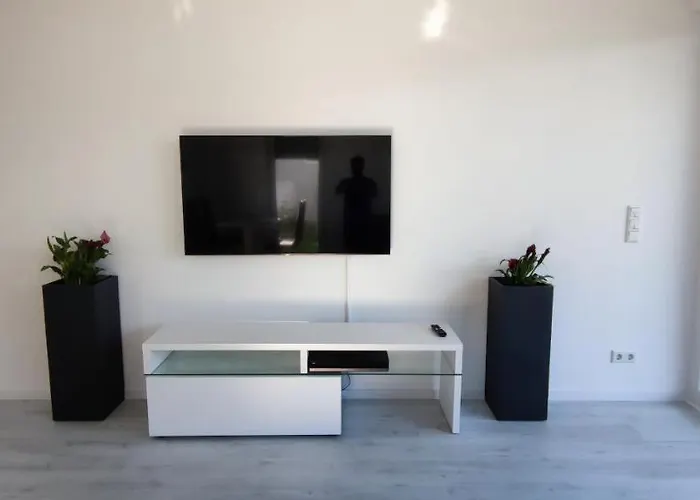 Apartamento Neue Doppelhaushaelfte Mit Terrasse, Balkon Und Garten *